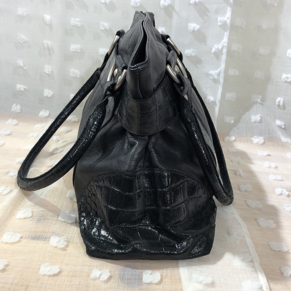 Black Leather Structured Tote Bag - Picture 4 of 11